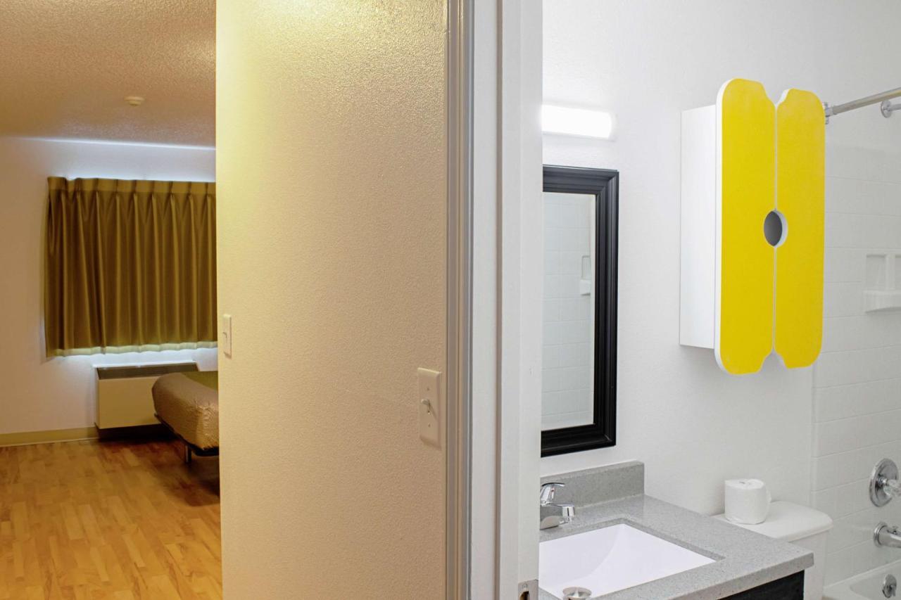 Welcome Suites Springdale Εξωτερικό φωτογραφία